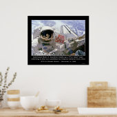 Poster L'astronaute Dale A. Gardner brandit le panneau "À (Cuisine)