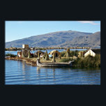 Poster Le lac Titicaca, île flottante<br><div class="desc">Photo du lac Titicaca, île flottante en Amérique du Sud</div>