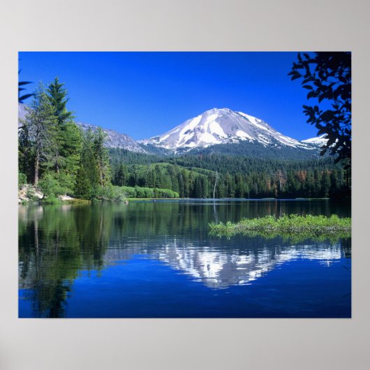 Poster Le mont Lassen surplombe le lac Manzanita (Devant)