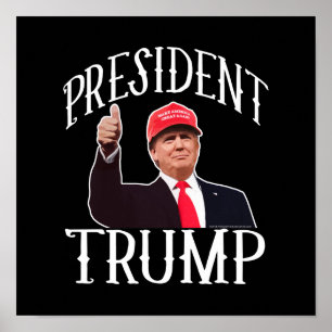 Poster Le président Donald Trump, le Casquette rouge lève