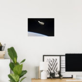 Poster Le télescope spatial Hubble en orbite au-dessus de (Bureau à domicile)