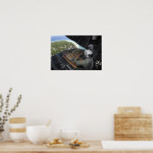 Poster Les aviateurs sortent une palette de biens donnés (Cuisine)