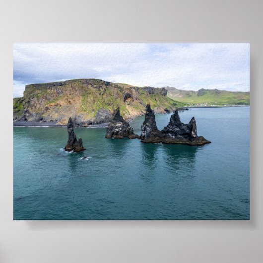 Poster Les formations rocheuses de Reynisdrangar en Islan (Devant)