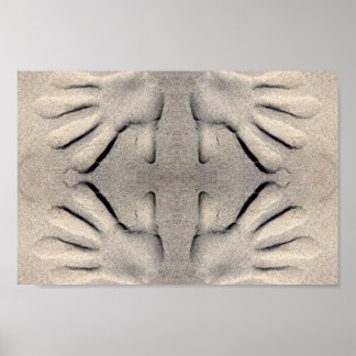 Poster Les mains dans les sables