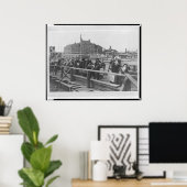 Poster Les nouveaux immigrants débarquent à Ellis Island  (Bureau à domicile)