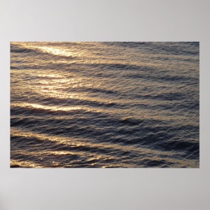 Poster Lever de soleil sur les eaux de l'océan apaisant l