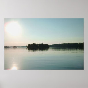 Poster Lever de soleil sur un lac calme