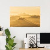 Poster Lever du soleil sur les collines de brouillard mat (Bureau à domicile)