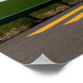 Poster Lignes peintes sur le paysage et la route (Coin)