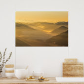 Poster Lumière du soleil brillant sur le brouillard matin (Cuisine)