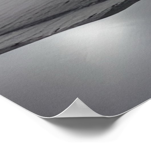 Poster Lune Ocean Serenity : La jetée côtière par nuit (Coin)