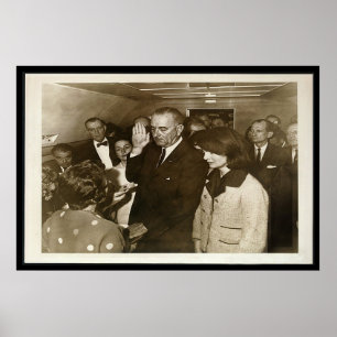 Poster Lyndon Johnson prenant le serment sur Air Force