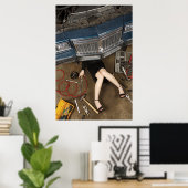 Poster machin féminin fixation (Bureau à domicile)