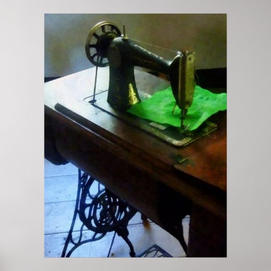 Poster Machine À Coudre Avec Tissu Vert (Devant)