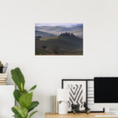 Poster Maison en Toscane dans le brouillard matinal affic (Bureau à domicile)