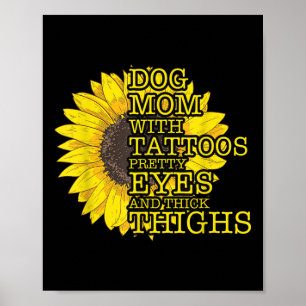 Poster Maman Amoureux des chiens Avec Des Tatouages Et De