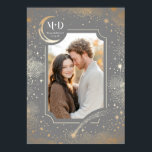 Poster Mariage Photo Céleste Gris Clair Étoiles Lune<br><div class="desc">Un imprimé photo mariage sur le thème céleste, avec un design gris et or avec un croissant de lune, des étoiles filantes, des nuages de ciel nocturne et des constellations. Ce gardien personnalisé, avec vos initiales et votre photo préférée, est parfait pour être accroché dans votre chambre. Il fait aussi...</div>
