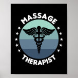 Poster Massagreur santé<br><div class="desc">Massage-Thérapiste Cadeau de santé. Un cadeau parfait pour votre père,  maman,  papa,  hommes,  femmes,  amis et membres de la famille le jour de Thanksgiving,  Noël,  Fête des mères,  Fête des pères,  4 juillet,  1776 Jour indépendant,  Fête des anciens combattants,  Fête de l'Halloween,  Fête de Patrick</div>