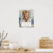 Poster Mémorial bleu et or Photo funéraire Bienvenue Post (Cuisine)