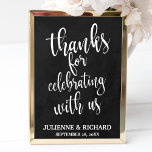 Poster Merci Panneau Mariage Ardoise 13x19<br><div class="desc">Un élégant panneau de mariage à la pointe, avec le texte "Merci de célébrer avec nous" dans une police de caractères expansive, la texture de pinceau ajoute une sensation spontanée et ludique. La couleur de fond peut être personnalisée selon vos besoins et préférences, veuillez me contacter si vous avez une...</div>