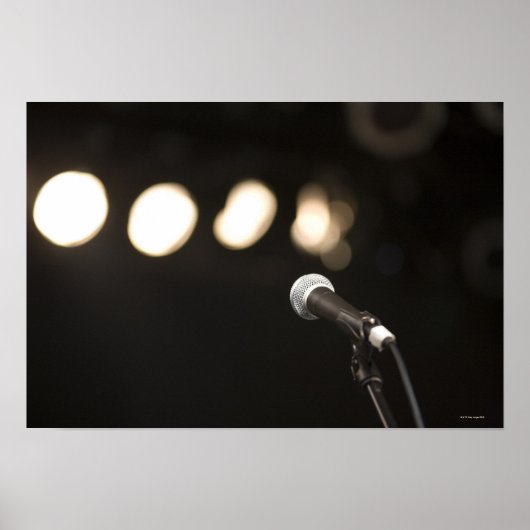 Poster Microphone et projecteurs (Devant)