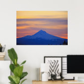 Poster Montagne Bleue à ciel orangé (Bureau à domicile)