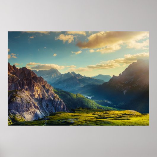 Poster Montagnes et Vallée au coucher du soleil (Devant)