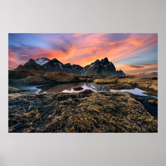 Poster Montagnes | Vesturhorn Mountain Islande (Devant)