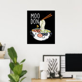 Poster Moo-don Funny Udon Pun Fond sombre (Bureau à domicile)