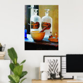 Poster Mortar and Pestle With Bottles (Bureau à domicile)