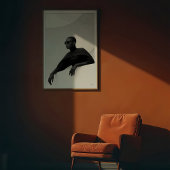 Poster Muse Enigmatique : Mode Futuriste Monochrome