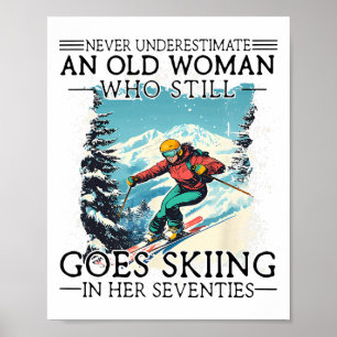 Poster Ne sous-estimez jamais une vieille femme qui fait
