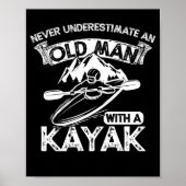 Poster Never Underestimate An Old Man (Devant)