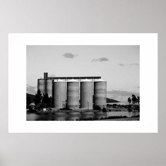 Poster Noir Et Blanc Monochrome Grain Rural Silos (Devant)