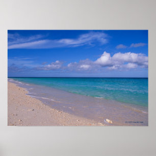 Poster Nuage dans le ciel bleu sur la plage de sable