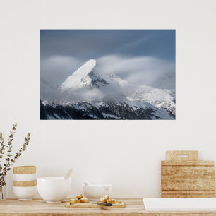 Poster Nuages brumeux sur le mont Grintovec, Slovénie