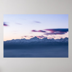 Poster Nuages bruyants au-dessus de la montagne Triglav,