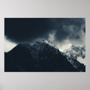 Poster Nuages d'obscurité et de tempête au-dessus des mon