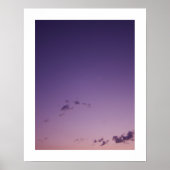 Poster Nuages épars violets au crépuscule (Devant)