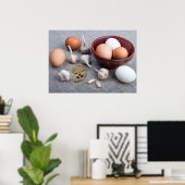Poster OEufs crus, ail et épices dans la cuisine (Bureau à domicile)