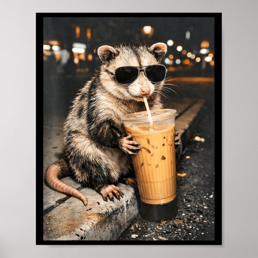 Poster Opossum Buvant du Café Glacé Mème Drôle d'Animal p (Devant)