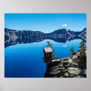 Poster Outhouse sur la falaise // Crater Lake