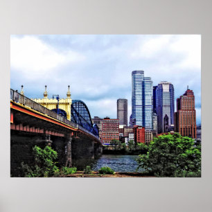 Poster PA - Pittsburgh Skyline By Smithfield St Bridge