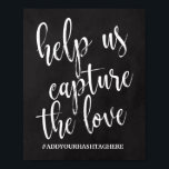 Poster Panneau mariage Hashtag Chalkboard 8x10<br><div class="desc">Un élégant panneau mariage de pointe, avec le texte "Aidez-nous à capturer l'amour" dans une police de script extraverti, la texture de la brosse ajoute un sentiment spontané et ludique. La couleur arrière - plan peut être personnalisée selon vos besoins et préférences, s'il vous plaît contactez-moi si vous avez une...</div>