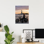 Poster Patriotic Biker Statue of Liberty Sunset Waterside (Bureau à domicile)