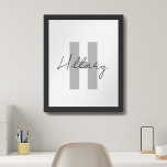 Poster Personnalisé simple et moderne<br><div class="desc">Gardez-le simple et audacieux,  ce style minimaliste gris et noir initial et nom sera frappant sur n'importe quel mur. Peut être téléchargé. Peut être transféré à n'importe quel produit sur zazzle. Vous pouvez modifier le jeu de couleurs et les polices à l'aide de l'outil de conception.</div>