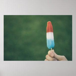 Poster Personne tenant de la glace pop
