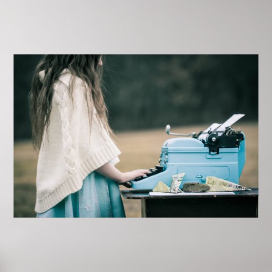 Poster Petite fille écrire une histoire (Devant)