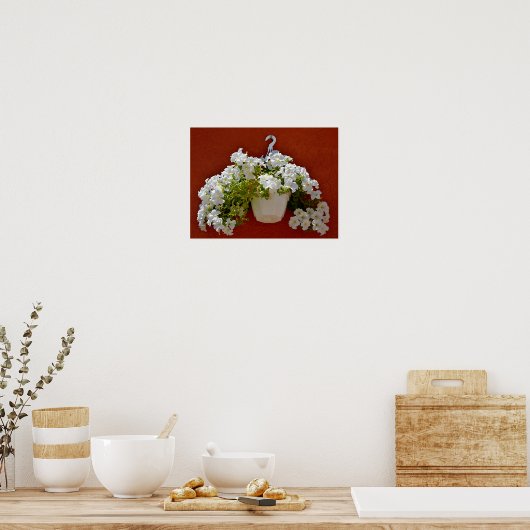 Poster Pétunia surfinia pendue dans un pot blanc (Cuisine)