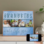 Poster Photo Collage - Les petits-enfants font la vie Gra<br><div class="desc">Créez votre propre collage photo pour vos grands-parents. Cette affiche de style moderne en bleu aura l'air charmant et tous les grands-parents adorent avoir des photos de leurs petits-enfants. Le texte dit : "petits-enfants font la vie grandiose" et encadre votre bande photo. Le modèle est configuré pour que vous puissiez...</div>
